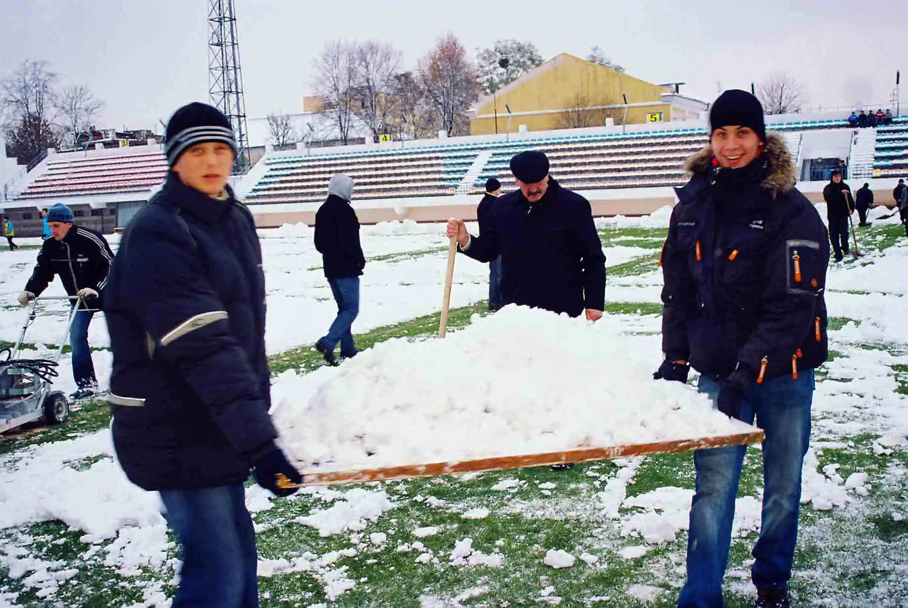 В ноябре 2006 го из за снегопада матч между брестским и минским «Динамо» перенесли на 2 часа