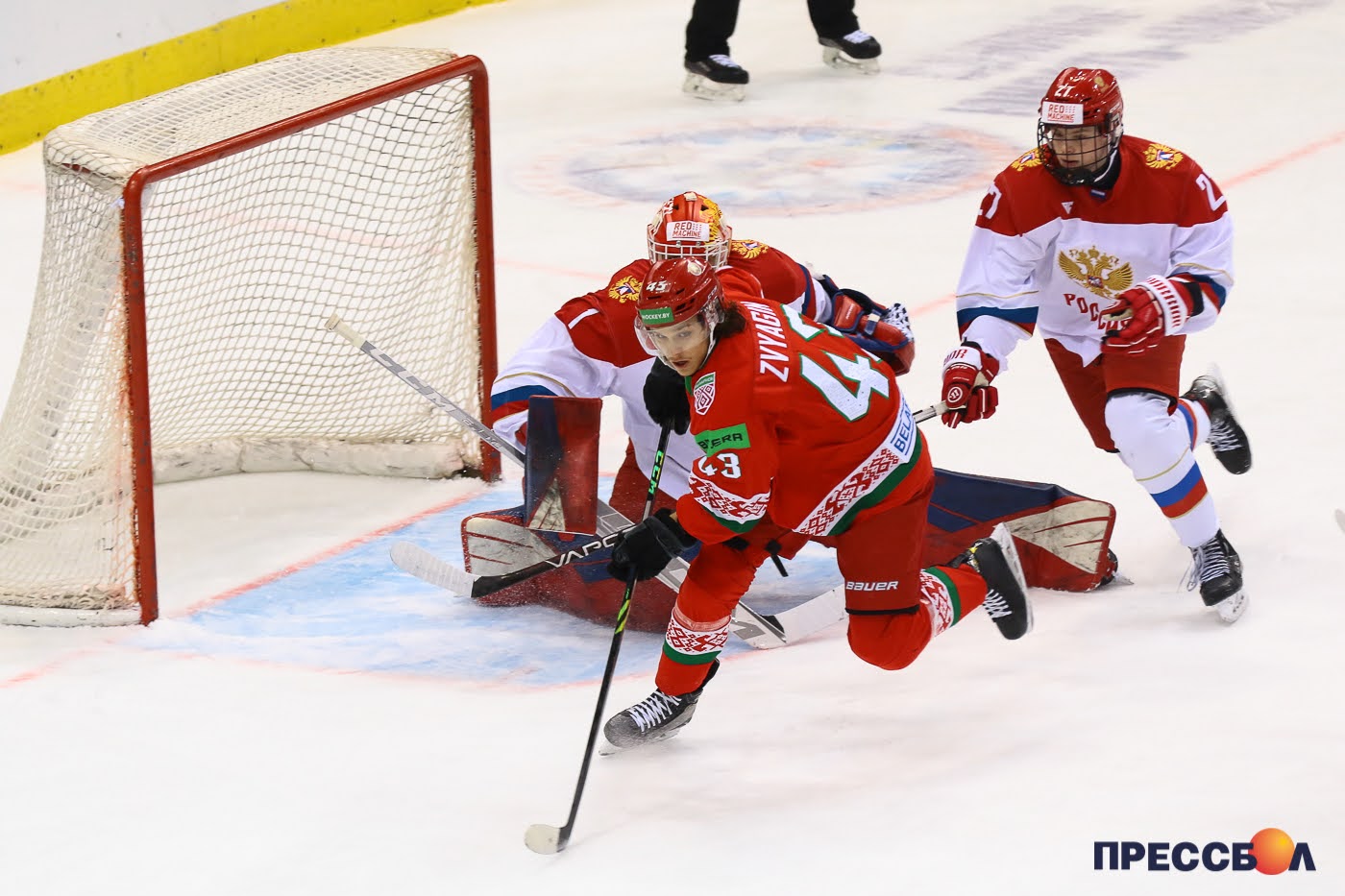 Chance vought f4u-7. F4u-7 corsair. Vought f4u corsair французский. 7 u 4. Chance vought f4u-7 corsair.