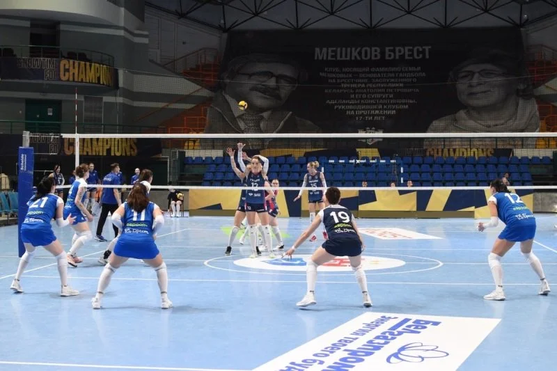 игрок максимального уровня 100-я. Apex legends олимп. Solo max-level newbie. манхва единственный новичок максимального уровня. манхва игрок.